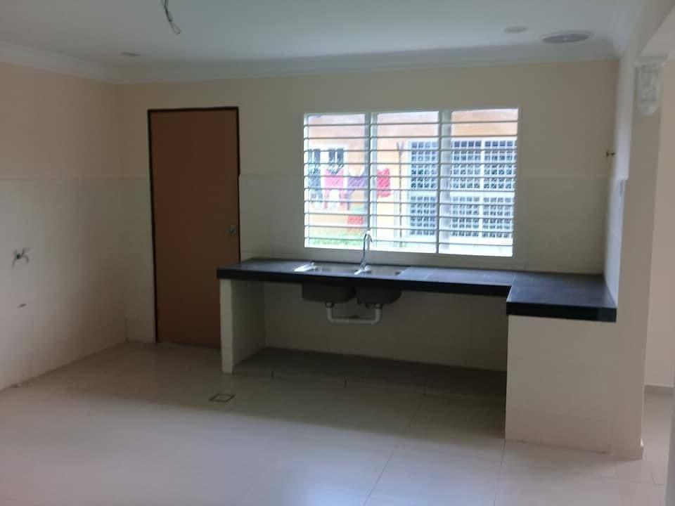 [WTS] Bungalow Jalan Kota Raja, Taman Alam Shah, Klang, Property, For