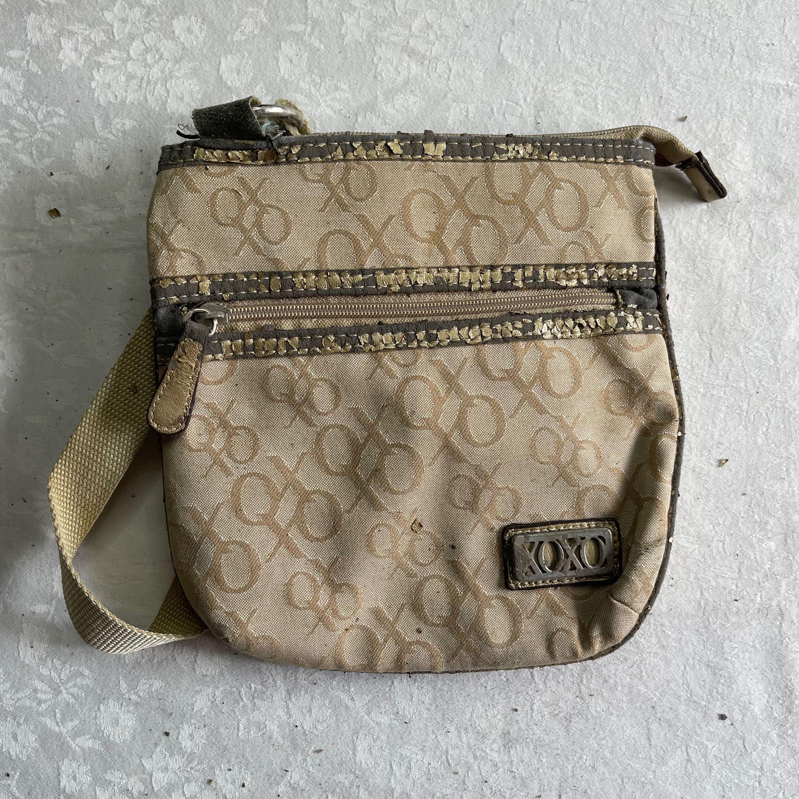 xoxo cream body bag, Women's Fashion, Bags & Wallets, Crossbody Bags