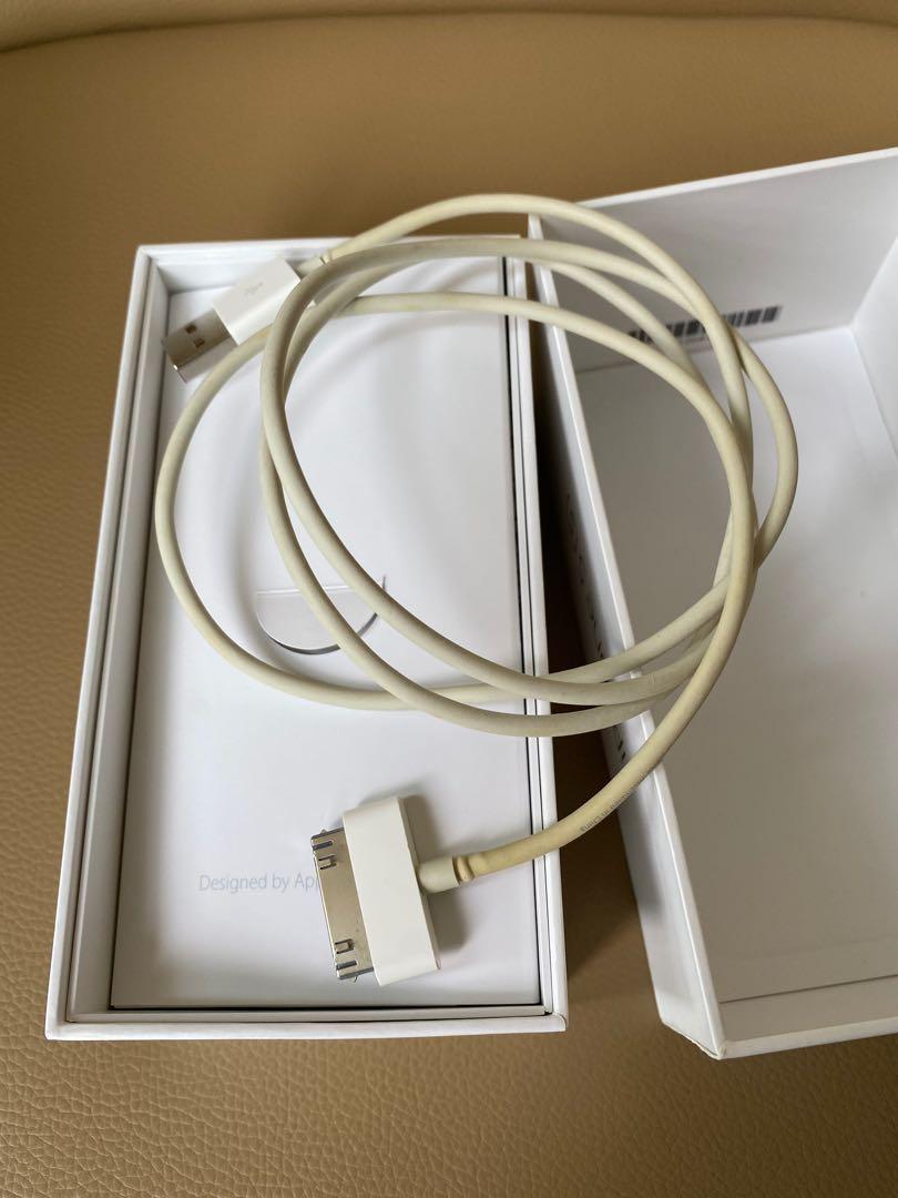 Apple 原裝充電線叉電線iPhone 4s / iPhone 4 / iPad 3 2 1 / iPod / Original cable, 手提電話, 電話&平板電腦配件, 充電器及電線- Carousell Apple 原裝充電線叉電線iPhone 4s / iPhone 4 / iPad 3 2 1 / iPod / Original cable, 手提電話, 電話&平板電腦配件, 充電器及電線- Carousell
