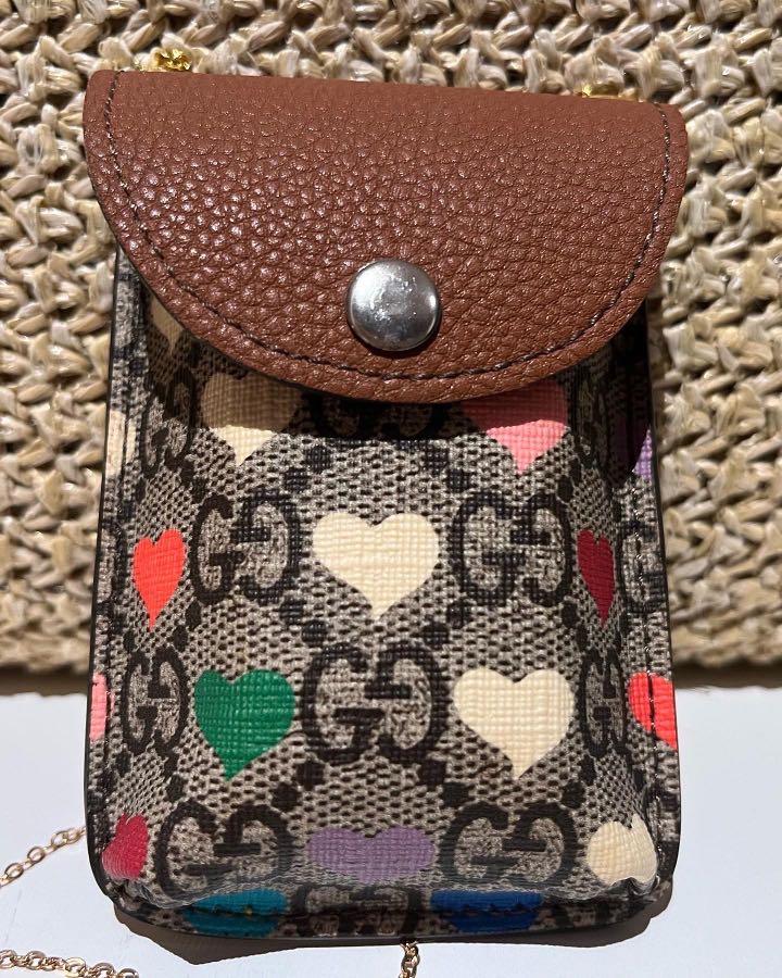 Gucci neck new arrivals pouch