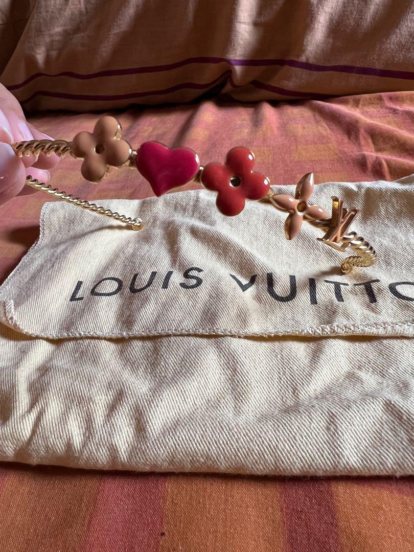 Louis Vuitton Sweet Monogram Headband – Chic To Chic Consignment