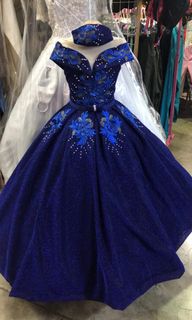 Murang gown clearance