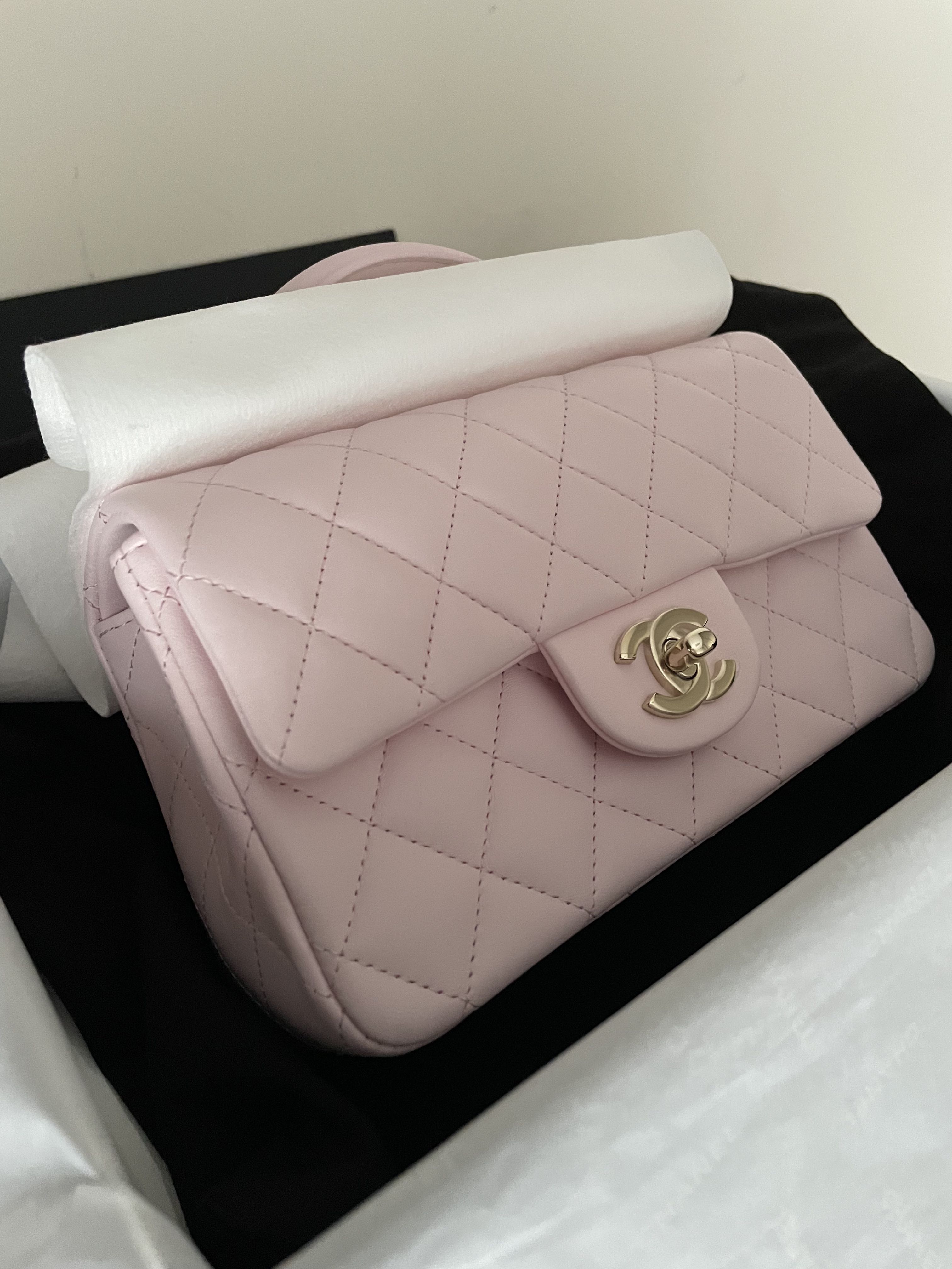 Chanel 22P Sakura pink calfskin woc gold hardware