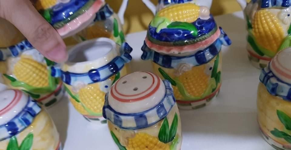 Corn Design Condiments (Category: Dinnerware & Cutlery) located in Manila. Submitted by fashiongossiponlineboutique (Listing ID 1144341050, Image 1). Description: Corn Design Condiments for salt and pepper soy sauce, Chilli and vinegar never used. only displayed. rfs: decluttering.
