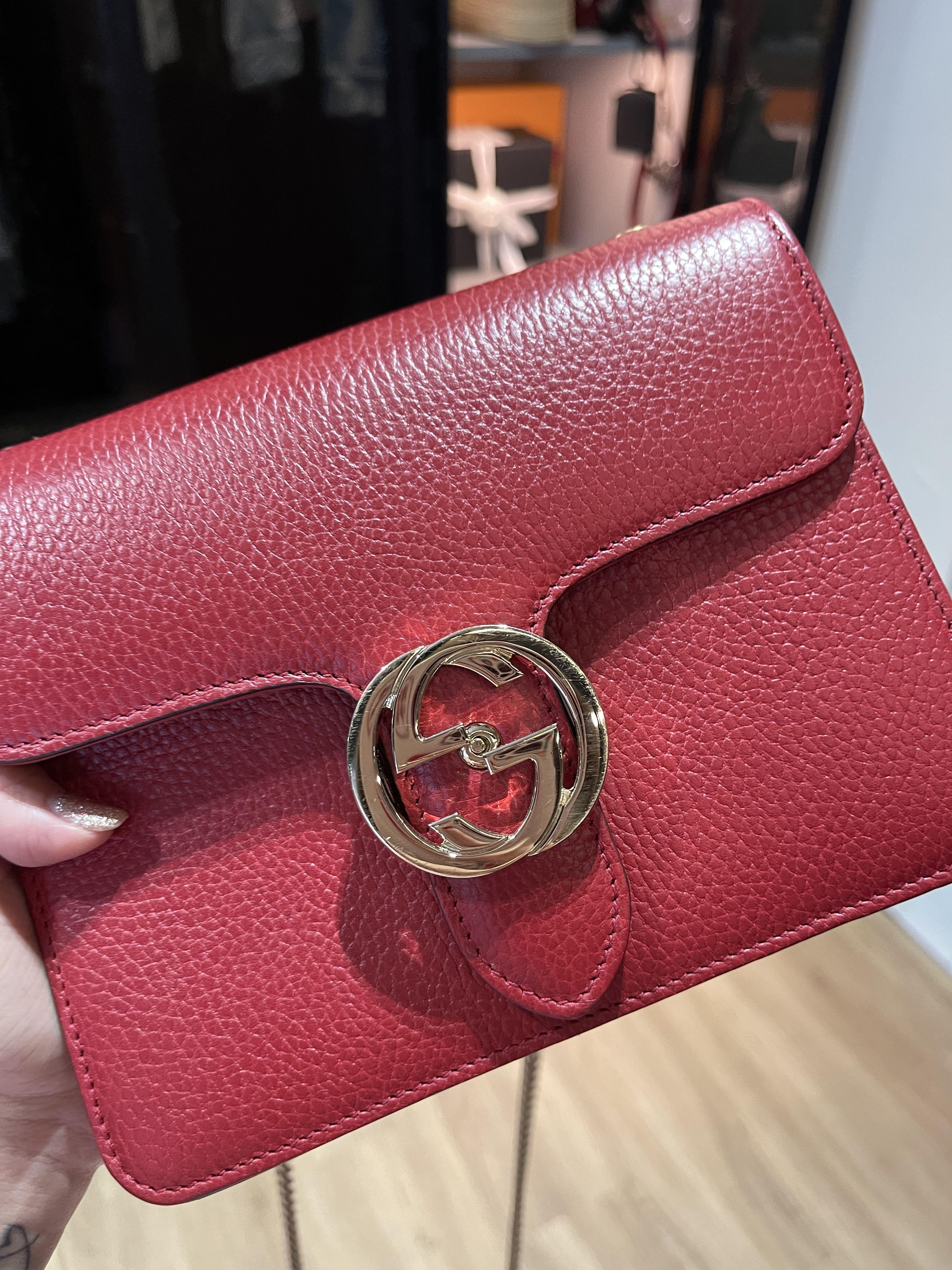 Authentic Gucci Crossbody Purse, Interlocking G Chain Bag - Calfskin Leather