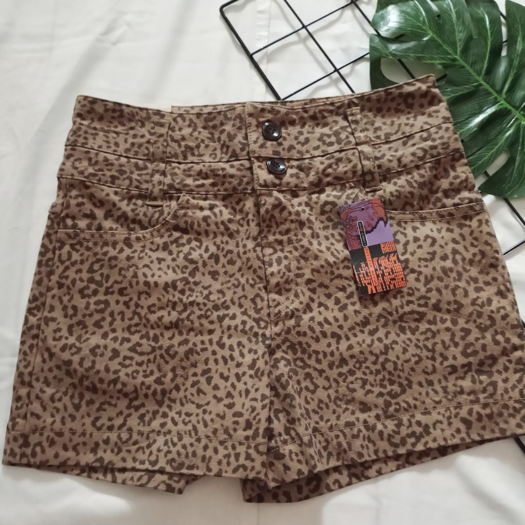 HOTPANTS CELANA PENDEK WANITA VINTAGE 