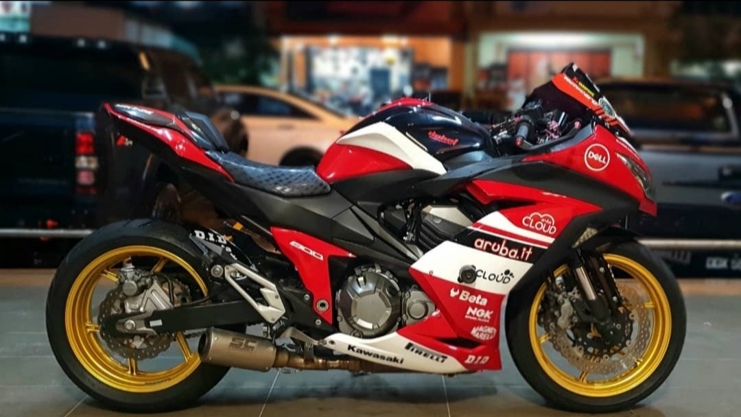 Z800 shop full fairing