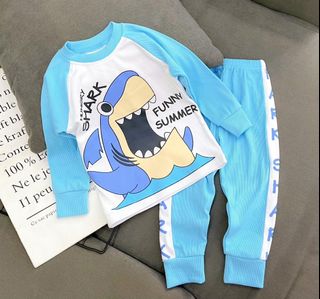 (Category: ) located in . Submitted by AmoiCloset (Listing ID 1144432107, Image 1). Description: .