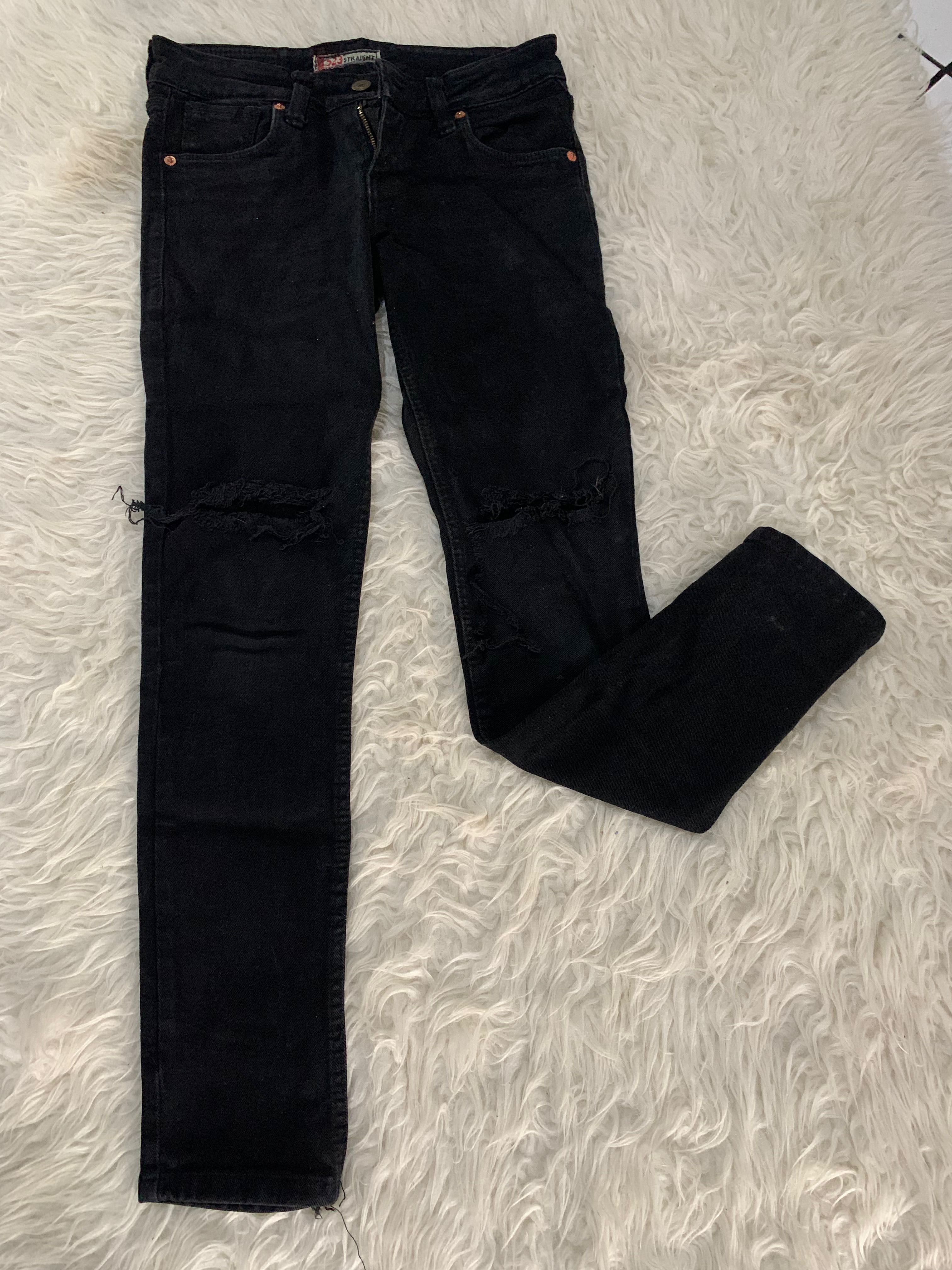 Levi's Ripped Jeans, Fesyen Wanita 