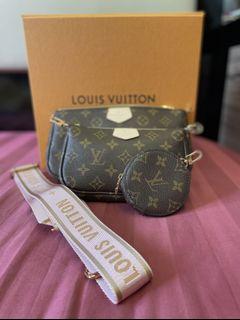 LV multi pochette bi color, Luxury, Bags & Wallets on Carousell