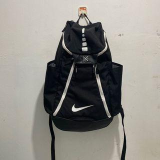 quad zip backpack nike
