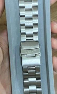 OEM Seiko Samurai 22 mm watch strap bracelet, Men's Fashion, Watches &  Accessories, Watches on Carousell