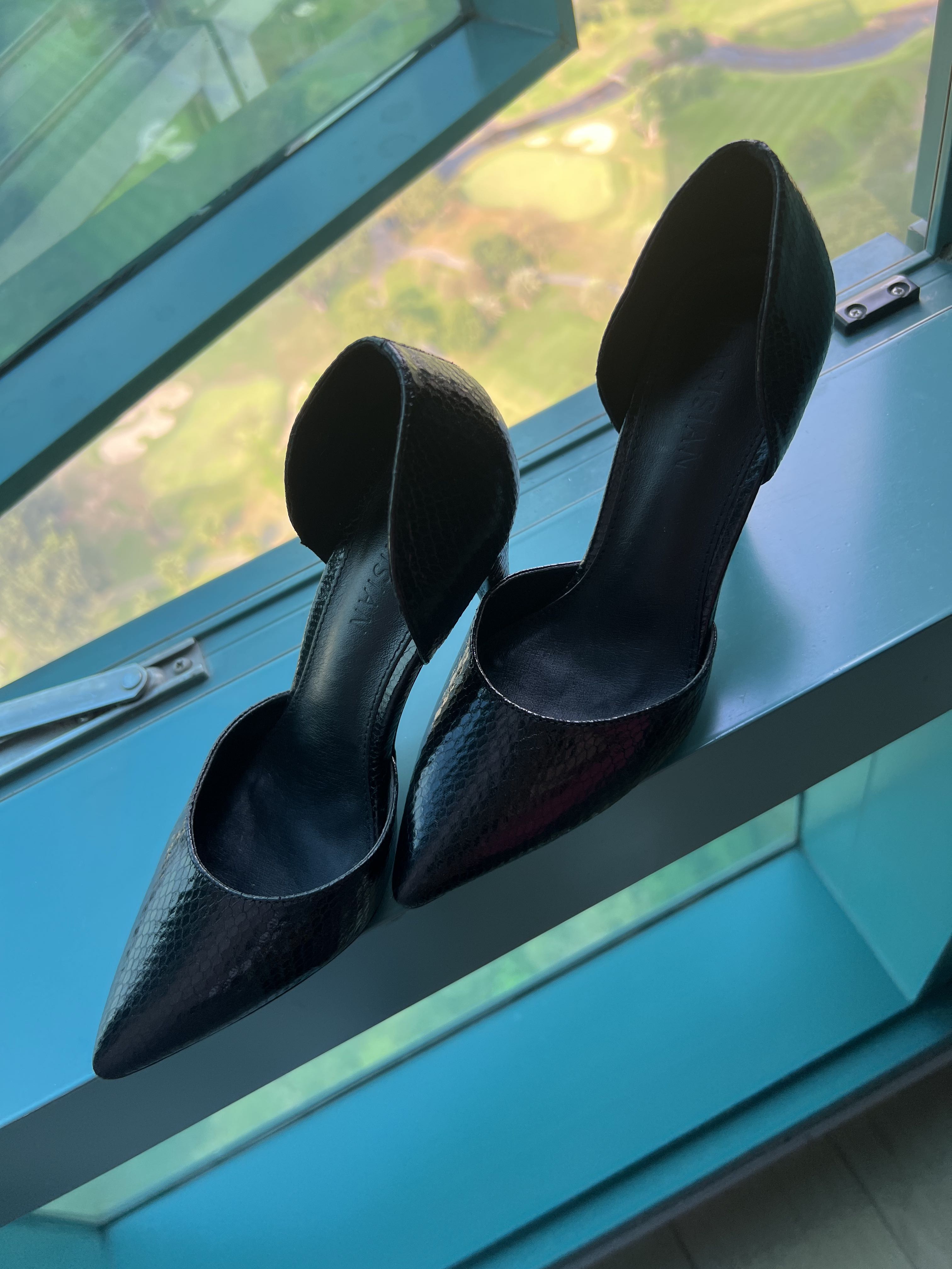 Parisian top close shoes