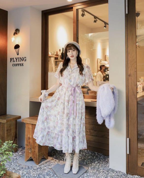 Pattis韓氧生活 特典版 浮花盛世之初 愛心金釦襯衫領印花洋裝set組 粉紫 她的時尚 洋裝在旋轉拍賣