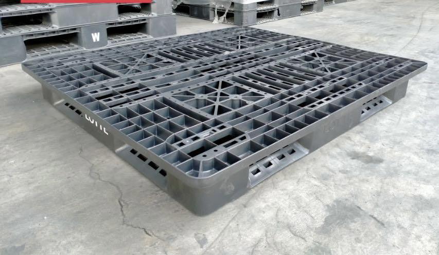 Plastic pallets (Category: Construction & Building Materials) located in Quezon City. Submitted by reudy (Listing ID 1144324626, Image 1). Description: Plastic pallet for sale Came from raw material abroad. Never used .