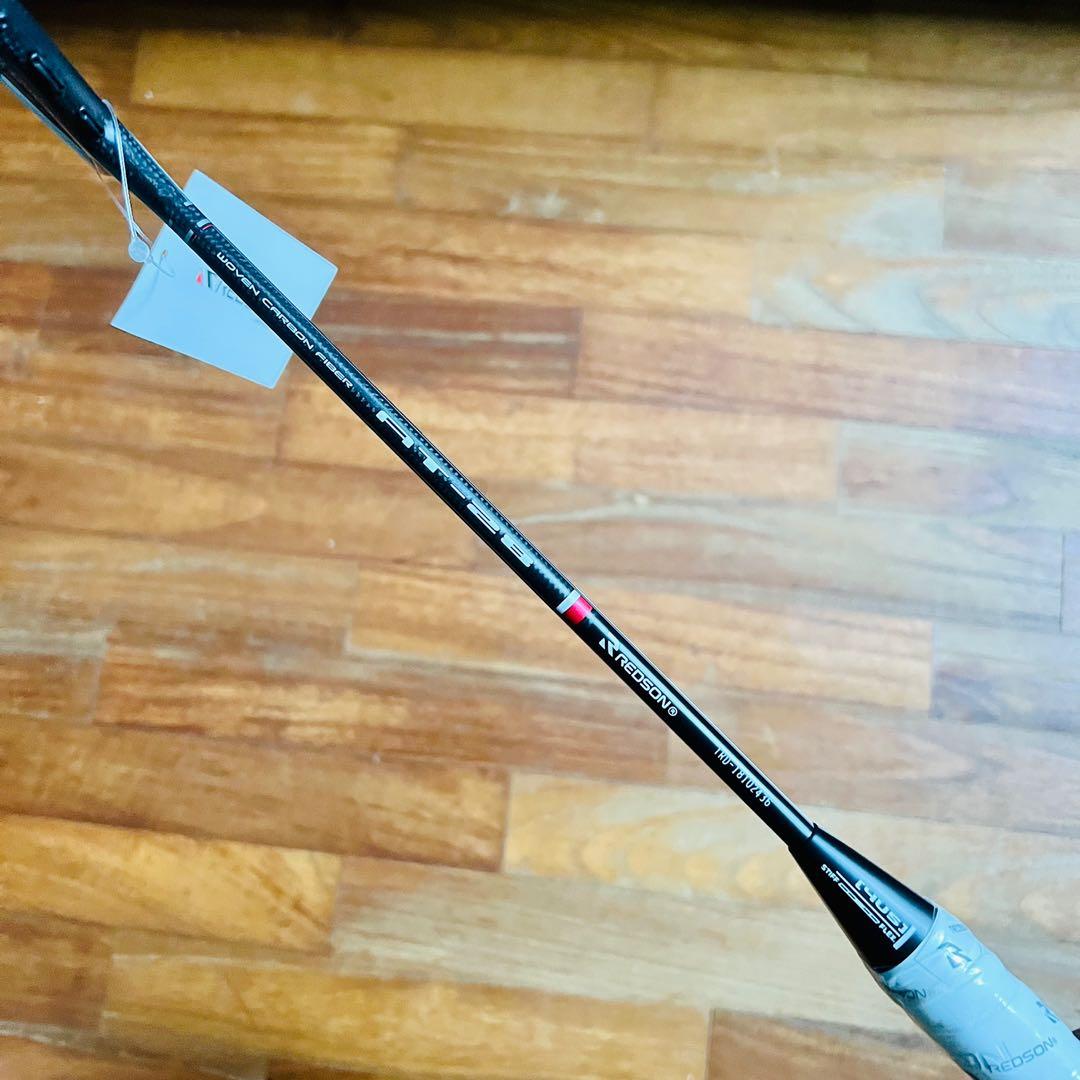 [Sale] Brand New Redson AT28 Offensive Plus Badminton Racket Made in Taiwan