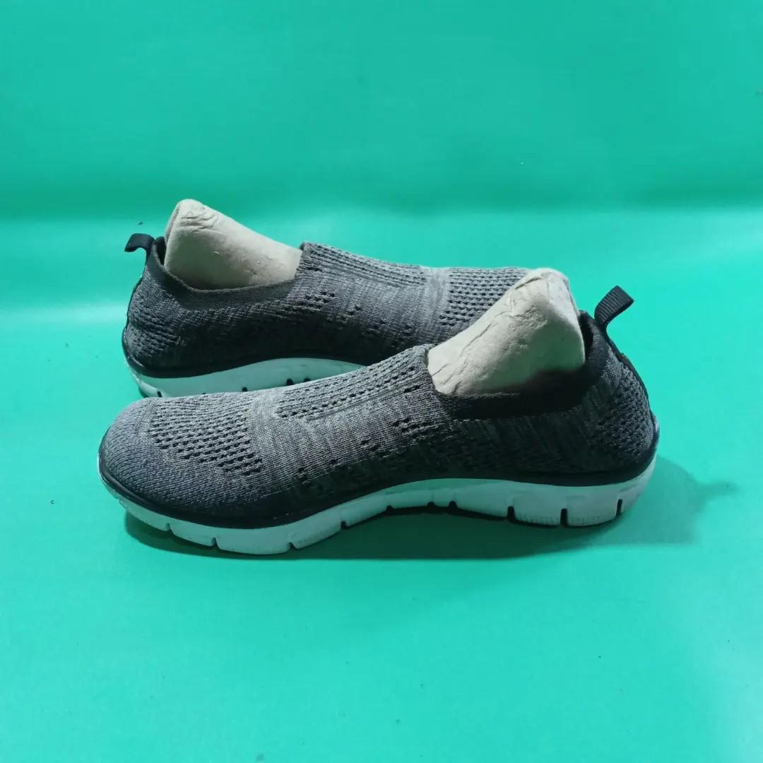 Sepatu slip on skechers ORI Size 36 