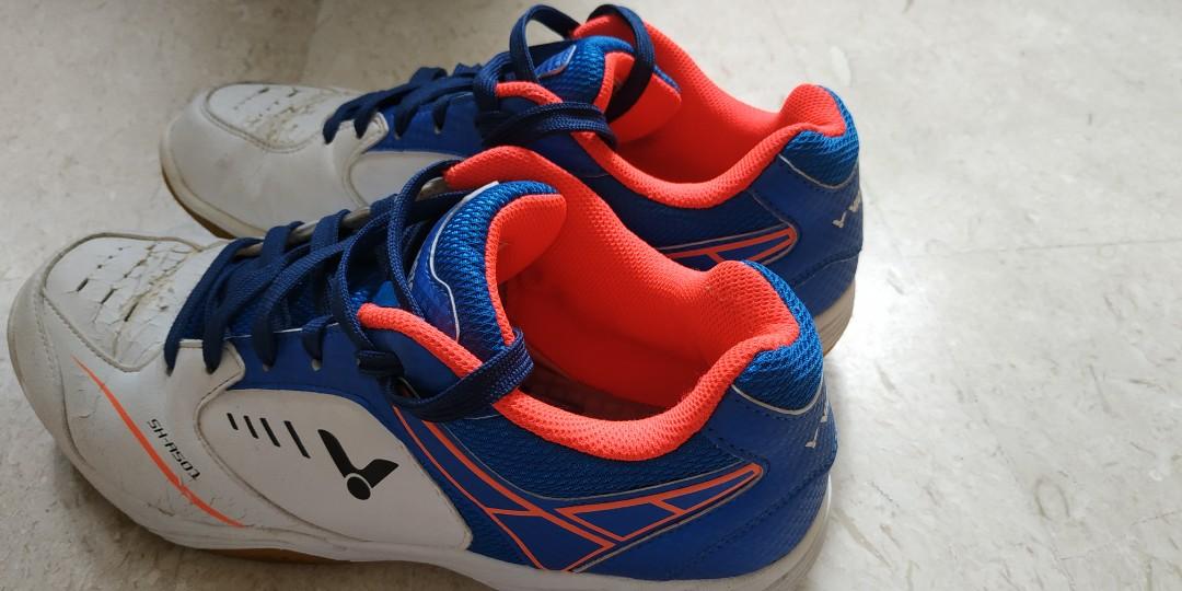 Yonex hotsell shoes 218
