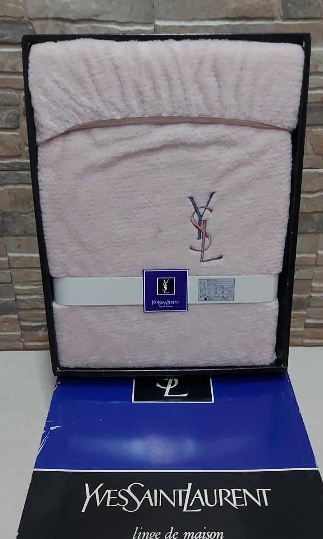 Ysl bed sheets deals