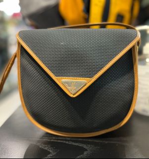 （分類：）位於 。 由 fizza99 提交（商品編號 1144293137，圖片 1）。簡介： 。