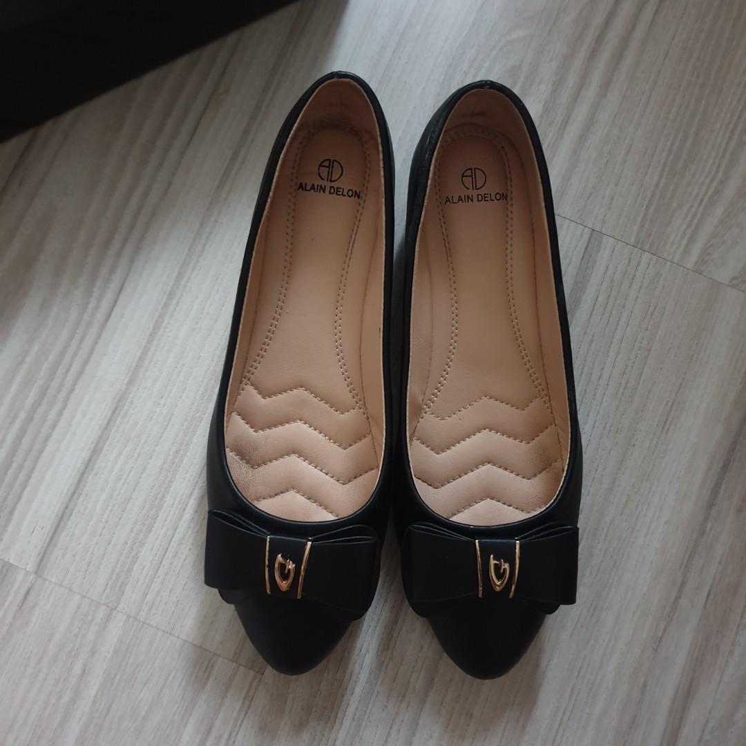 Alain Delon Black Formal Shoes, Women's Fashion, Shoes on Carousell