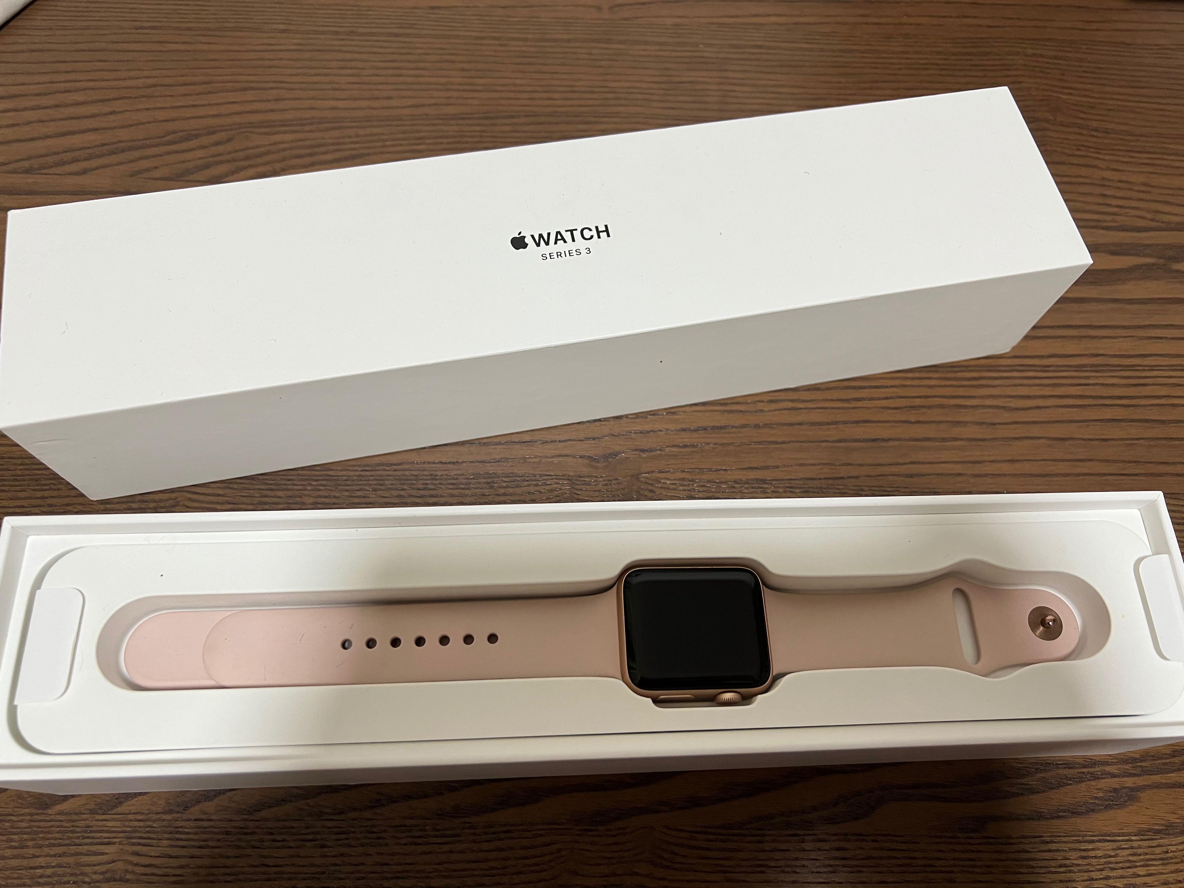 Apple Watch series 3 42mm in gold aluminum pink Mobile Phones