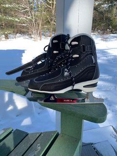BLACK JACKSON FIGURE SKATES