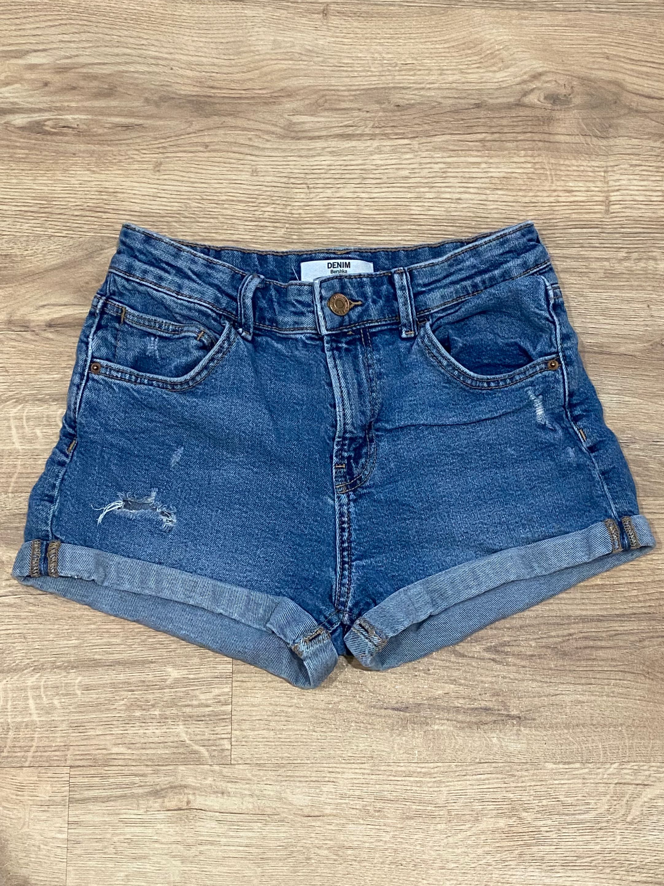 Bershka deals short jeans