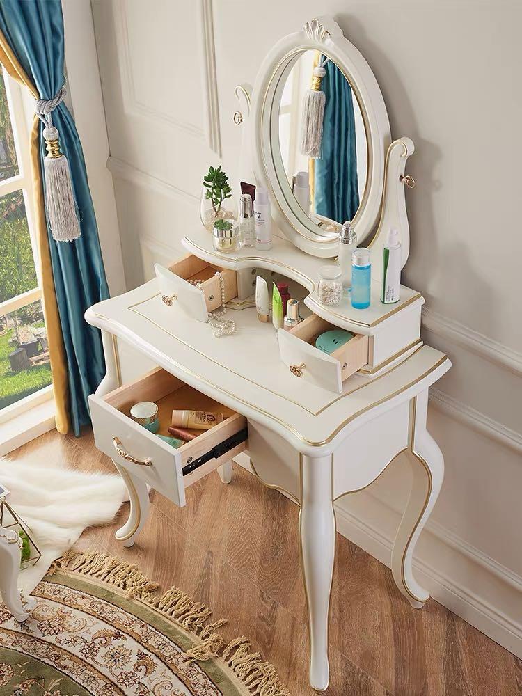 Victorian vanity deals set
