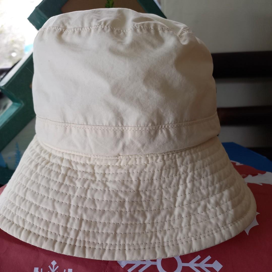Bucket hat Beanpole, Fesyen Pria 