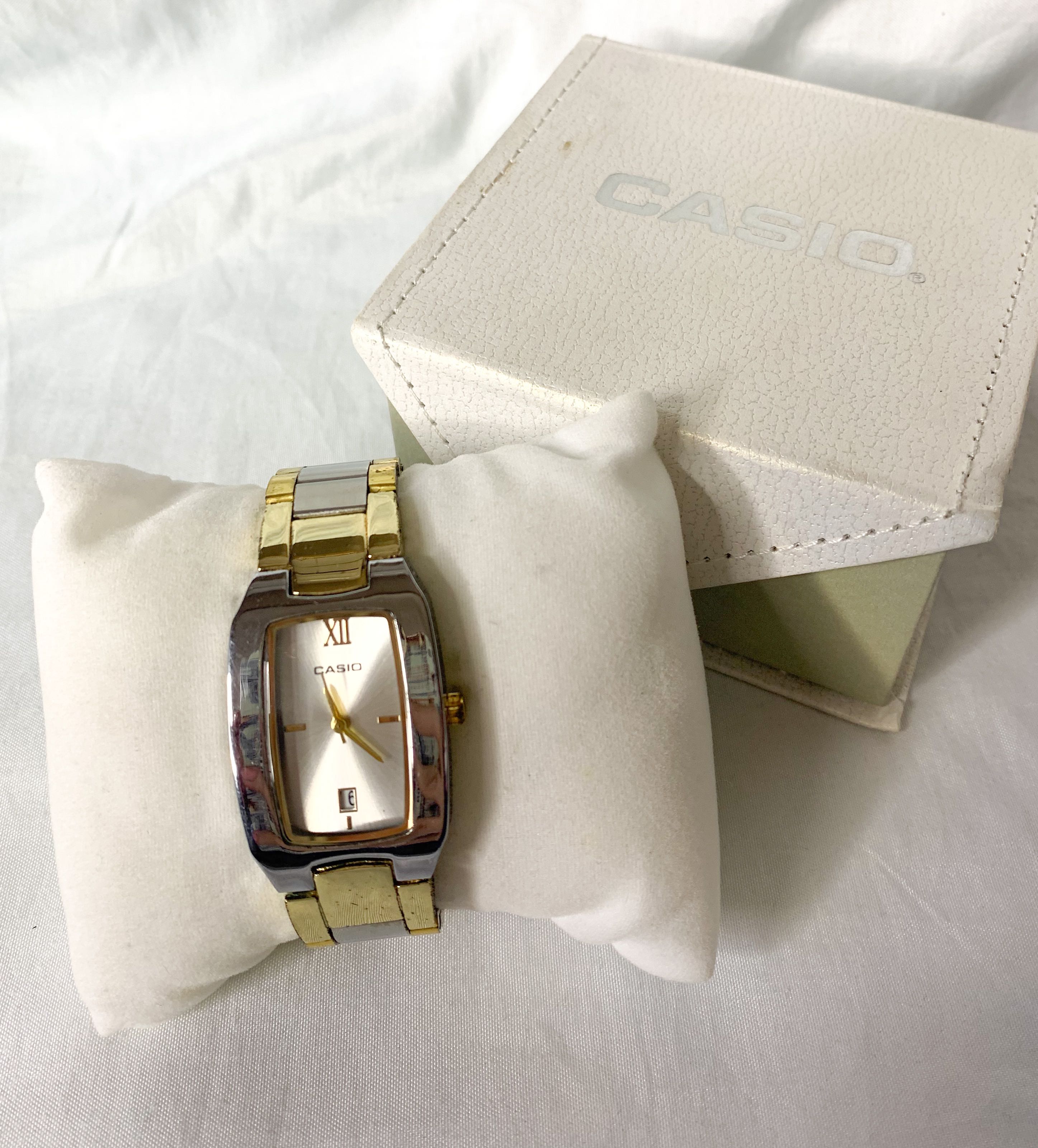 Casio Analog MTP 1370 Gold Silver Two Toned Watch