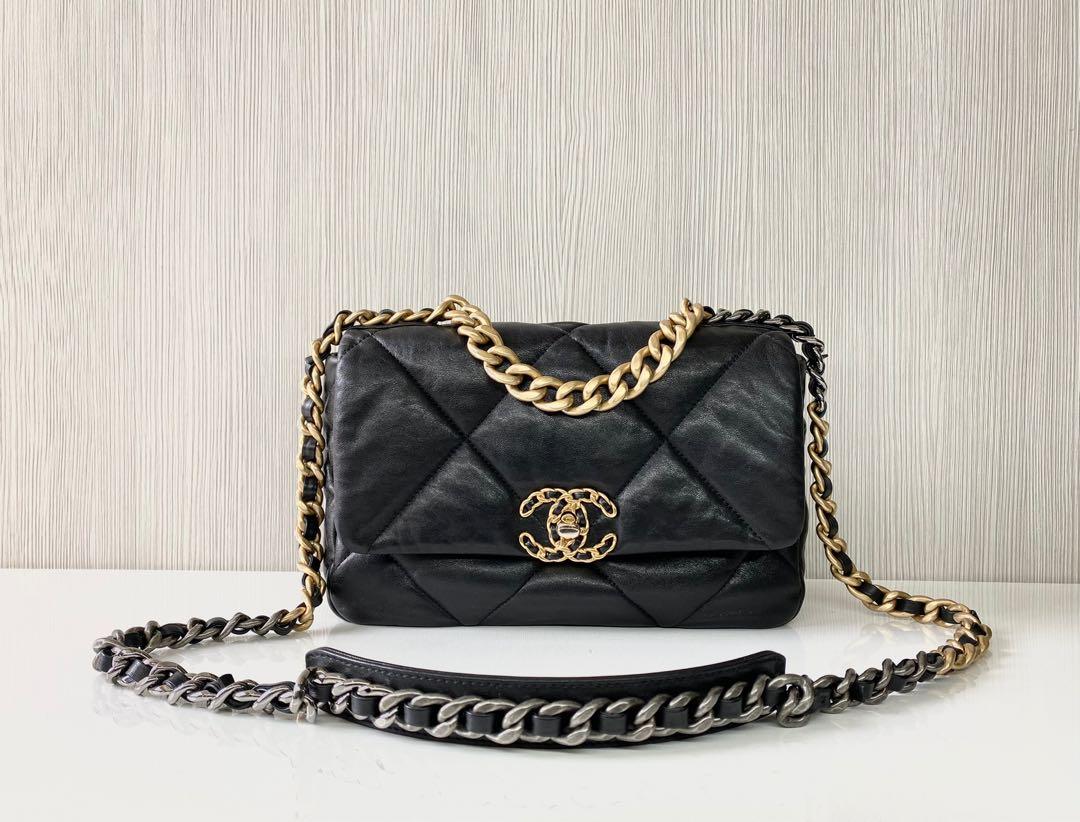 Chanel Black Leather Chanel 19 Flap Shoulder Bag