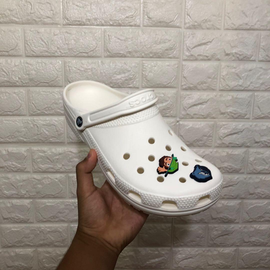 Cheap white on sale crocs shoes