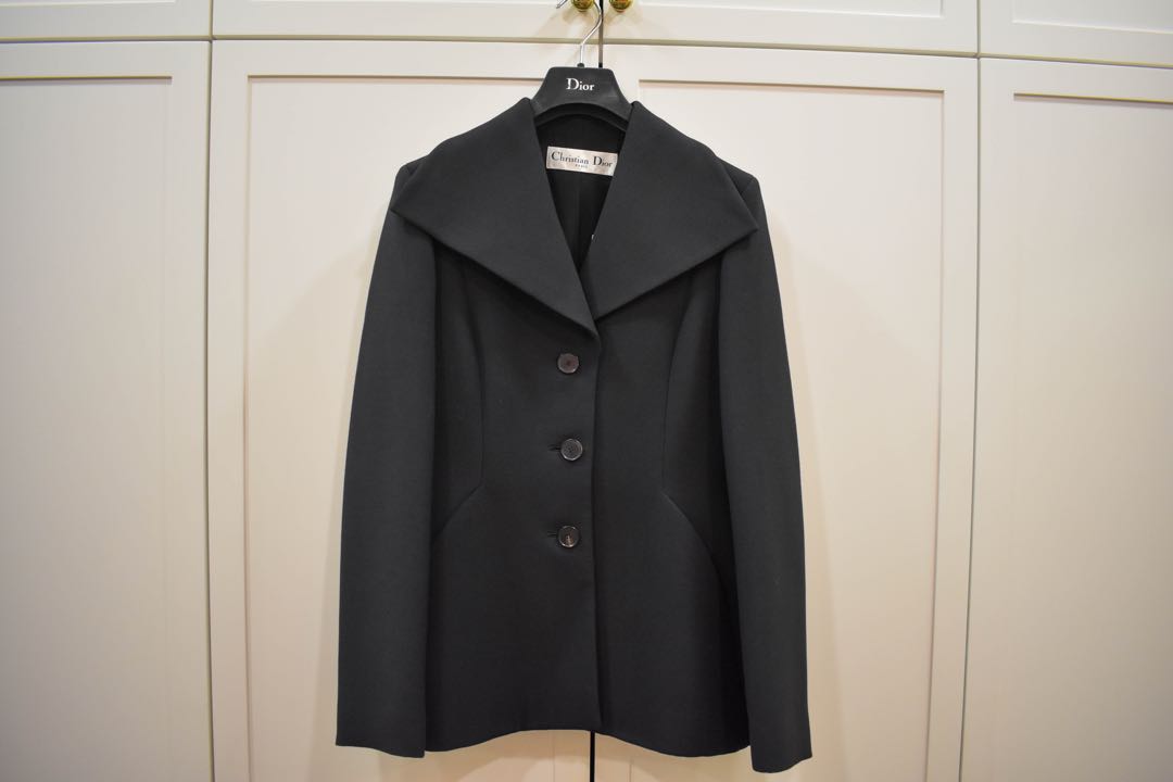 Christian Dior Pre owned V neck Jacket Women s Fashion Coats