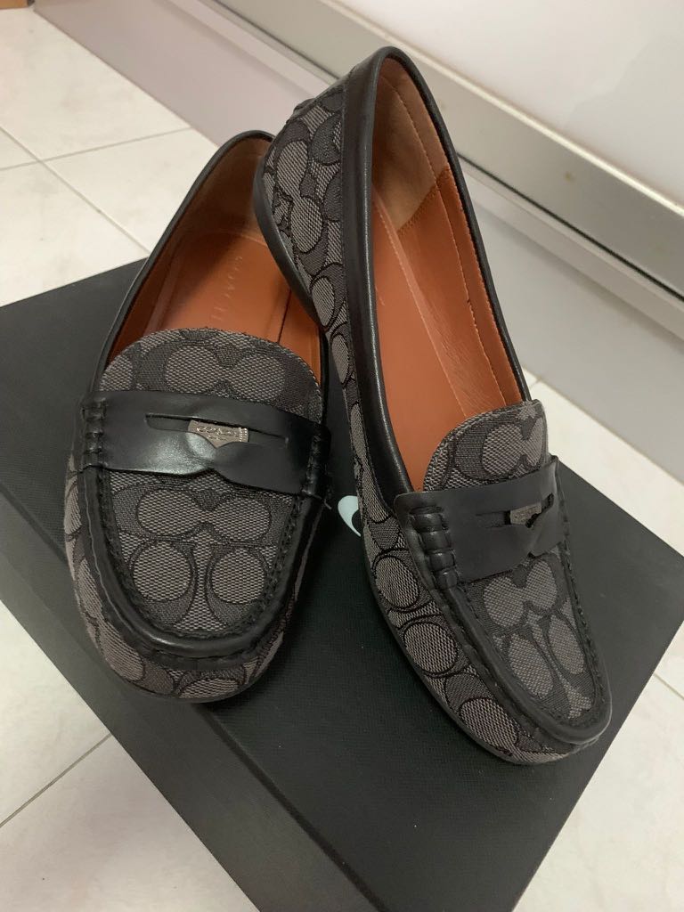 Coach Penny Loafers, Women's Fashion, Footwear, Loafers on Carousell