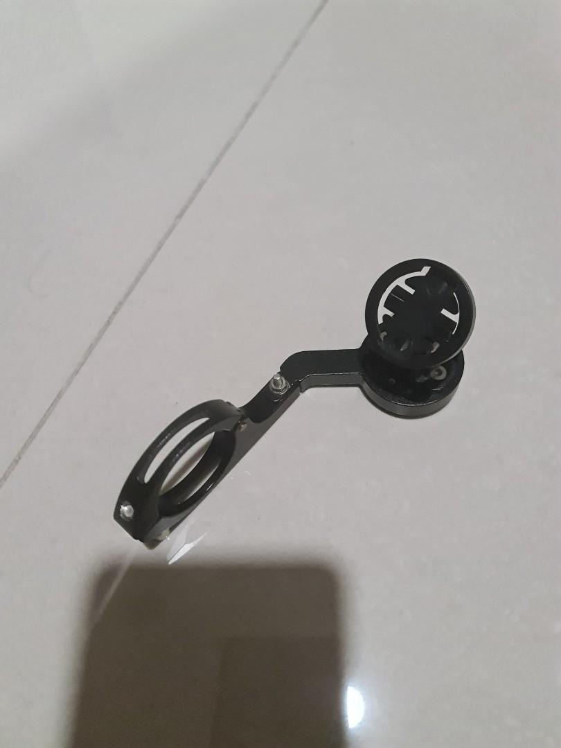 Computer Mount Light Mount (Category: Parts & Accessories) located in Singapore. Submitted by woodblockk (Listing ID 1144623307, Image 3). Description: I added addition stuffs to make it able to Mount from top and bottom. full metal and its sturdy..
