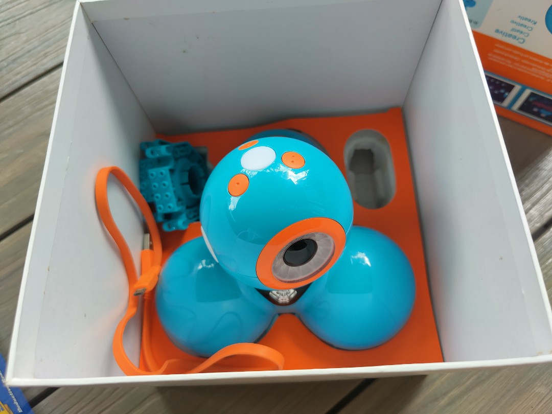 Dash robot for sale Hobbies Toys Toys Games on Carousell