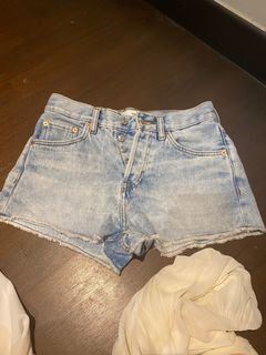 (Category: ) located in . Submitted by coco7878 (Listing ID 1144568678, Image 1). Description: .