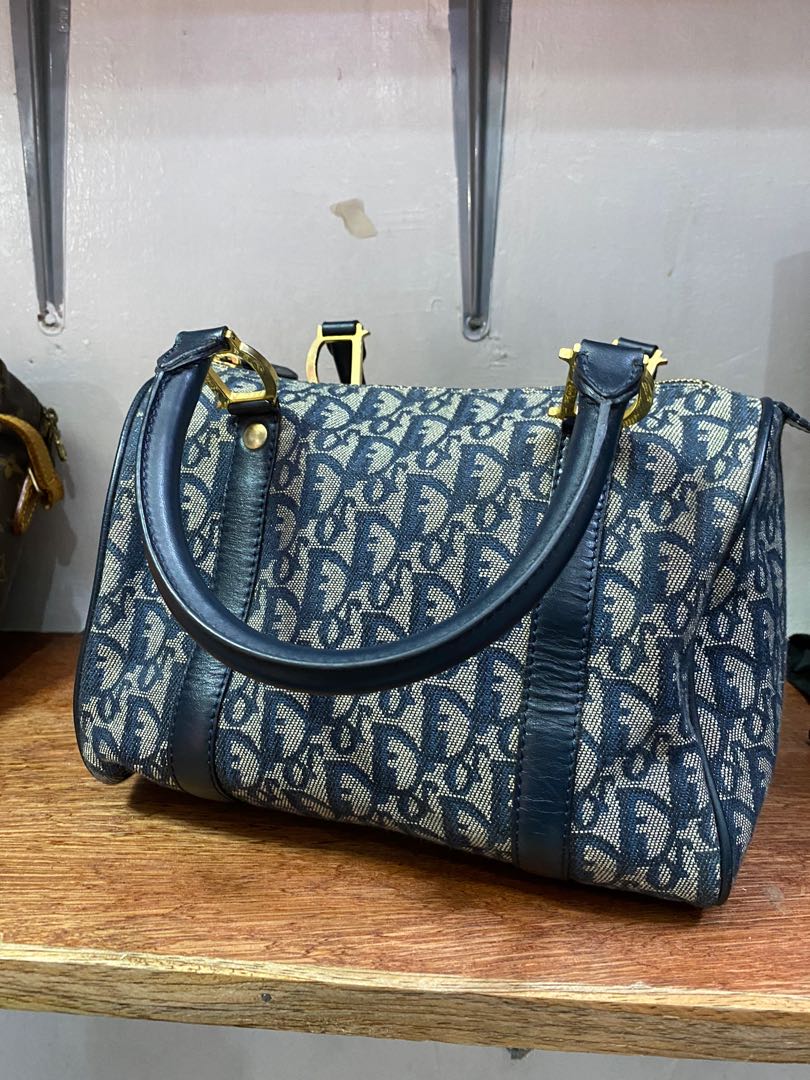 Dior monogram speedy 25 Women s Fashion Bags Wallets Tote Bags on Carousell