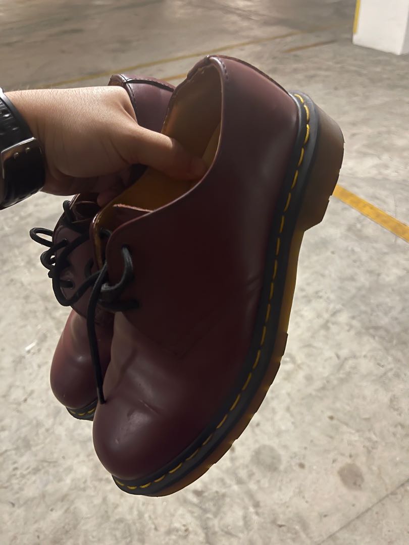 Dr martens hotsell icon shoe