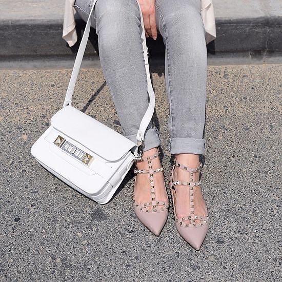 Valentino caged flat clearance
