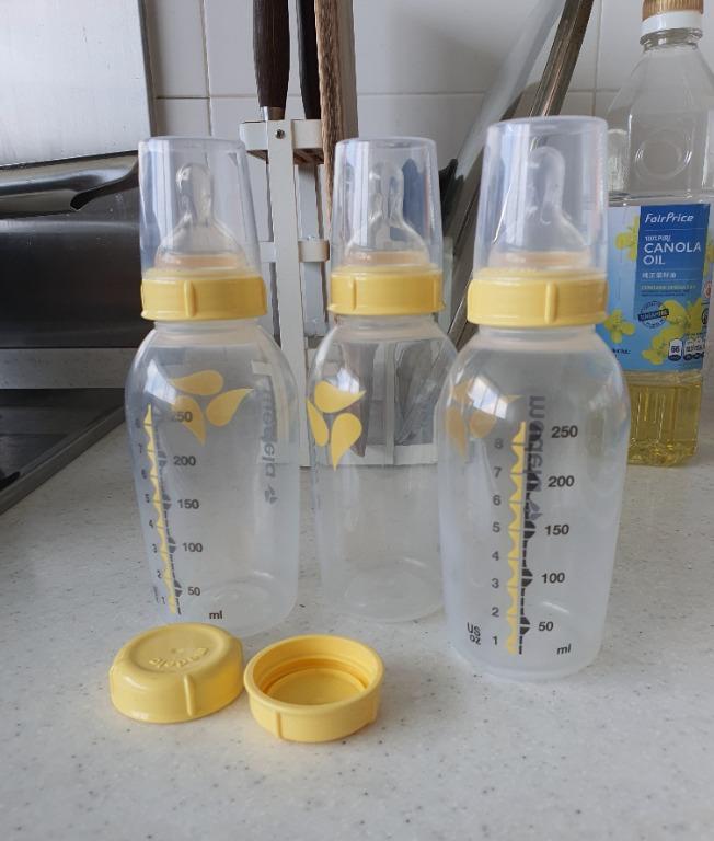 Medela glass bottles top