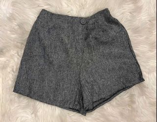 (Category: ) located in . Submitted by thiftcloset (Listing ID 1144463529, Image 1). Description: .