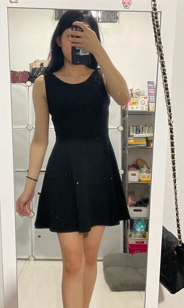 H\u0026M Black Skater Dress, Fesyen Wanita 