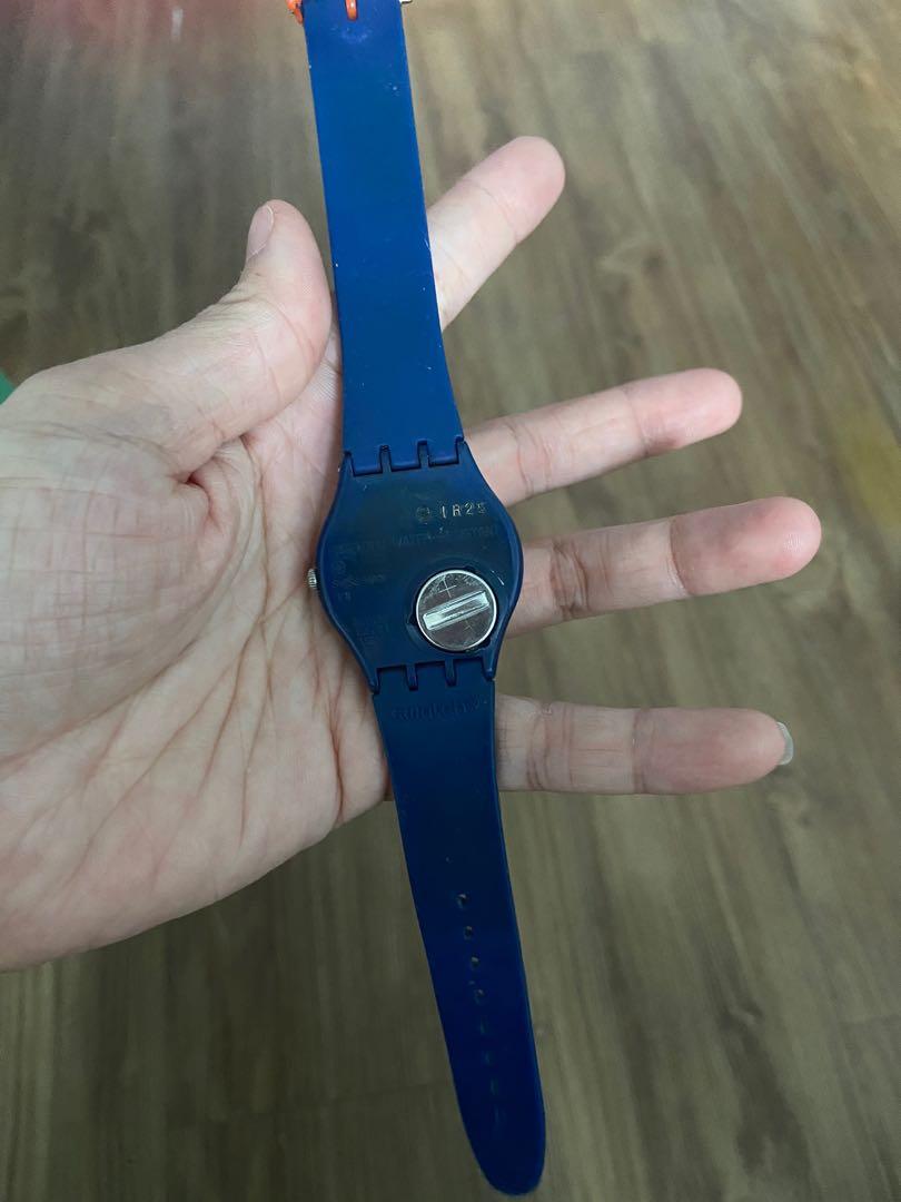 Jam tangan swatch, Fesyen Wanita, Jam Tangan di Carousell