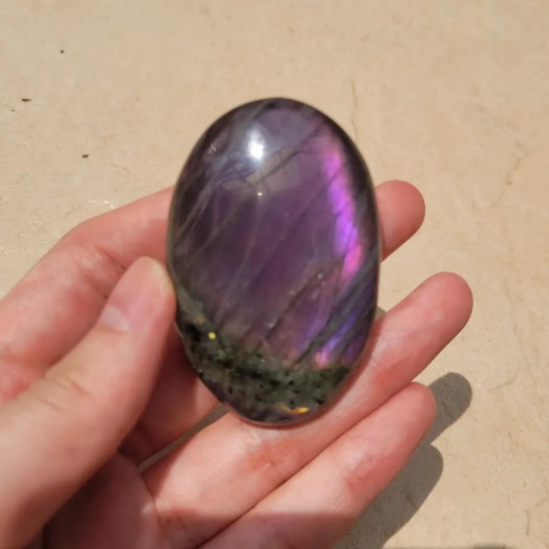 Purple labradorite 2024