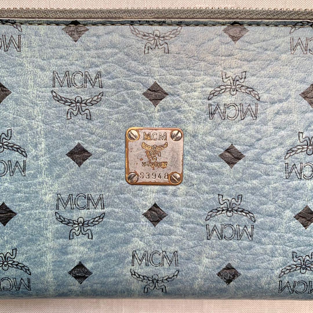 MCM Visetos Long Zippy Wallet (Category: Luxury Bags & Wallets) located in Floridablanca. Submitted by lj_domasian (Listing ID 1144581851, Image 2). Description: Original! MCM Visetos Long Zippy Wallet P3500 Inclusions: None 𝑪𝒐𝒏𝒅𝒊𝒕𝒊𝒐𝒏: 9/10 ⬇️ 𝗘𝘅𝘁𝗲𝗿𝗶𝗼𝗿: Metal plate have sctaches and minor tarnish on its sides. The cloth on the zipper is dirty too as shown in the photo. 𝗜𝗻𝘁𝗲𝗿𝗶𝗼𝗿: No flaws..