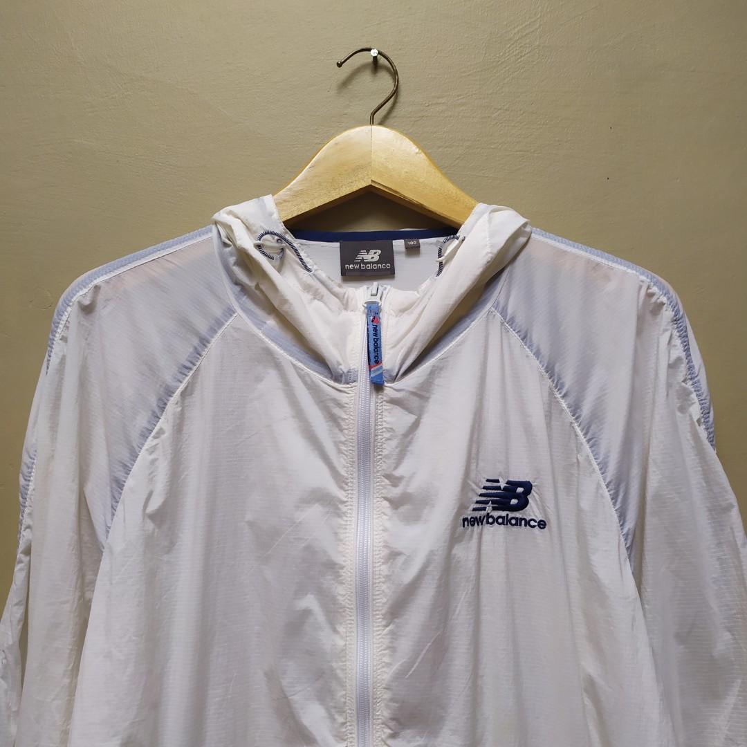 Jaket running new balance sales