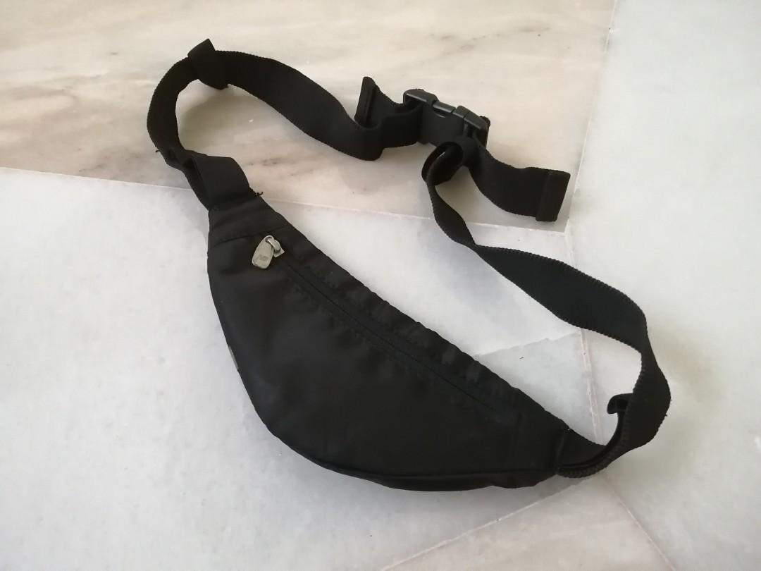 New balance pouch best sale bag