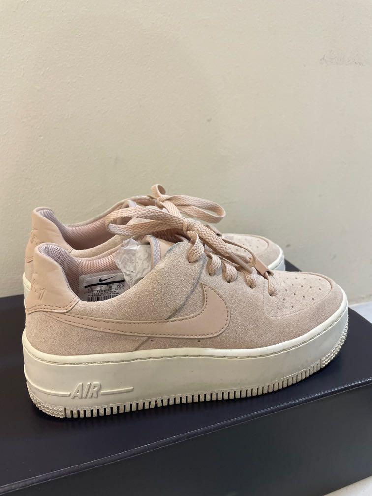 Nike air force 1 shop womens sage low beige